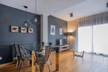 דירות ברצלונה Bright And Modern Duplex With Terrace In Eixample District P2 מראה חיצוני תמונה