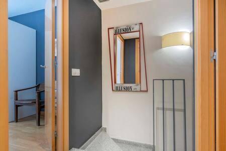 דירות ברצלונה Bright And Modern Duplex With Terrace In Eixample District P2 מראה חיצוני תמונה