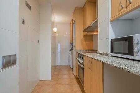 דירות ברצלונה Bright And Modern Duplex With Terrace In Eixample District P2 מראה חיצוני תמונה